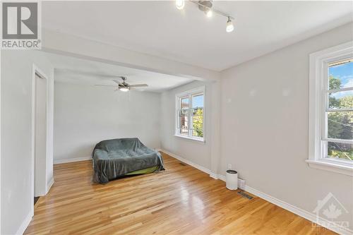 284 Selby Avenue, Ottawa, ON - Indoor