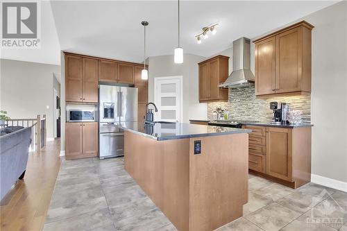 215 Capri Avenue, Embrun, ON - Indoor Photo Showing Kitchen With Stainless Steel Kitchen With Upgraded Kitchen