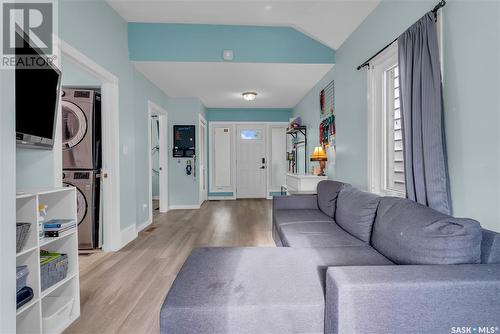 511 I Avenue N, Saskatoon, SK - Indoor Photo Showing Living Room