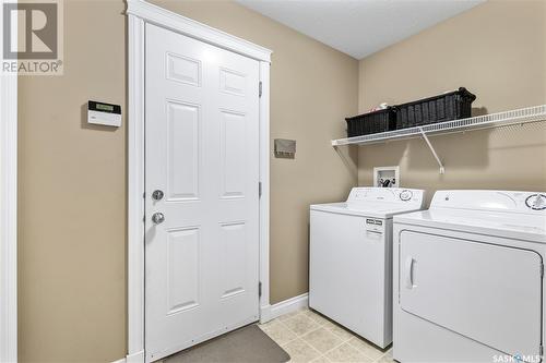 943 Gull Road, Regina, SK - Indoor Photo Showing Laundry Room