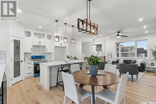 824 Weir Crescent, Warman, SK - Indoor Photo Showing Dining Room