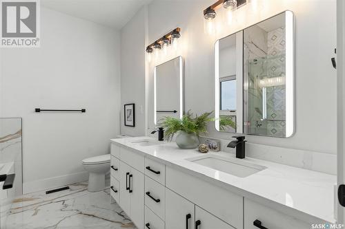 824 Weir Crescent, Warman, SK - Indoor Photo Showing Bathroom