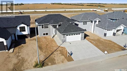 824 Weir Crescent, Warman, SK - Outdoor