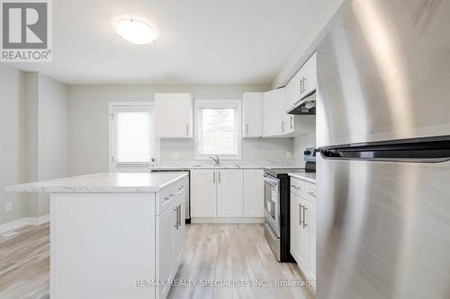 89 - 7768 Ascot Circle, Niagara Falls, ON - Indoor Photo Showing Kitchen