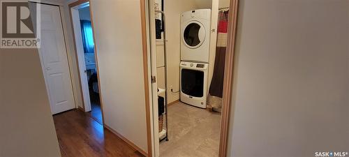 425 6Th Avenue E, Unity, SK - Indoor Photo Showing Laundry Room