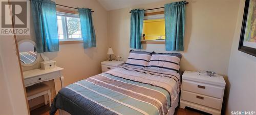 425 6Th Avenue E, Unity, SK - Indoor Photo Showing Bedroom