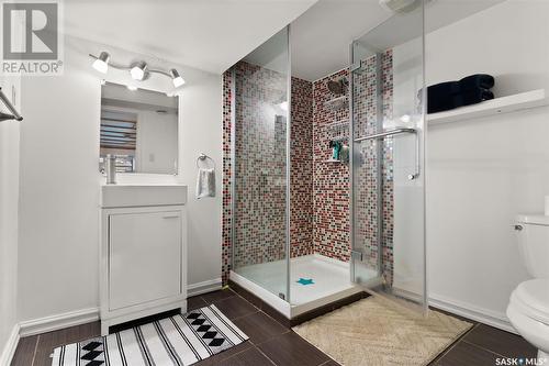 1915 Toronto Street, Regina, SK - Indoor Photo Showing Bathroom