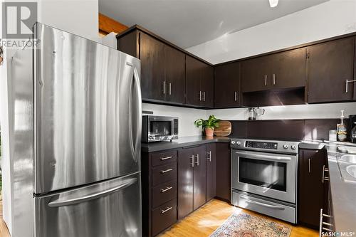 1915 Toronto Street, Regina, SK - Indoor Photo Showing Kitchen With Stainless Steel Kitchen