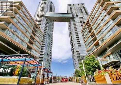 3610 - 21 Iceboat Terrace, Toronto (Waterfront Communities), ON - Outdoor With Facade