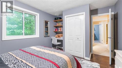 105 Boundary Road, Chatsworth, ON - Indoor Photo Showing Bedroom