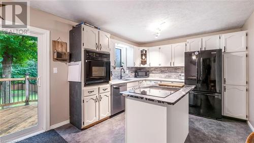 105 Boundary Road, Chatsworth, ON - Indoor Photo Showing Kitchen