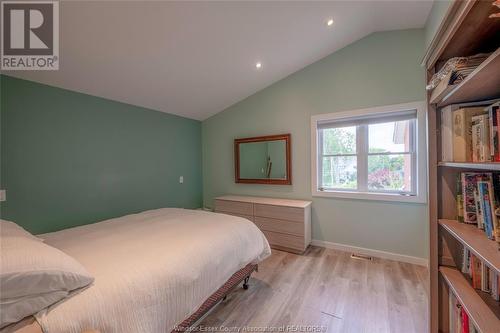 128 Talbot Street South, Essex, ON - Indoor Photo Showing Bedroom