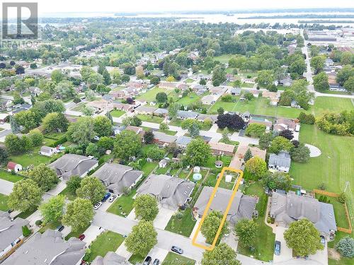 60 Tofflemire Court, Amherstburg, ON - Outdoor With View