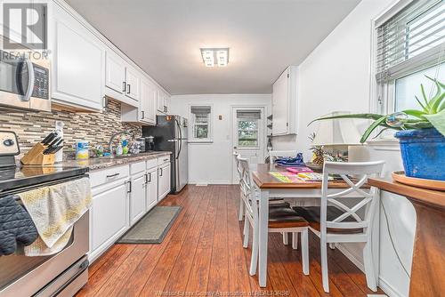 1679 Central Avenue, Windsor, ON - Indoor Photo Showing Kitchen