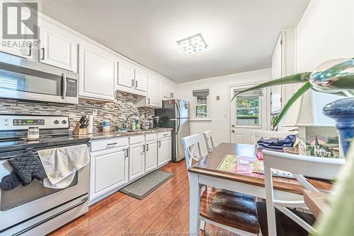 1679 Central Avenue, Windsor, ON - Indoor Photo Showing Kitchen