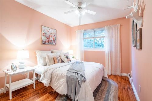 5029 Pinedale Avenue Unit# 64, Burlington, ON - Indoor Photo Showing Bedroom