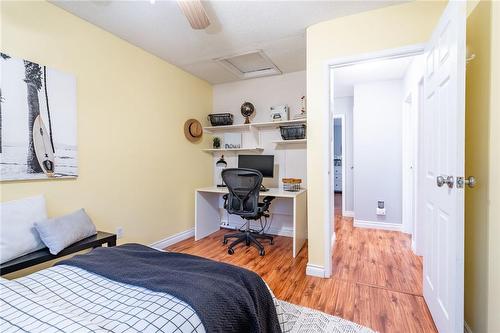 5029 Pinedale Avenue Unit# 64, Burlington, ON - Indoor Photo Showing Bedroom