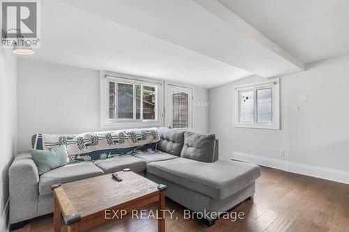 491 Jane Street, Toronto (Runnymede-Bloor West Village), ON - Indoor Photo Showing Living Room