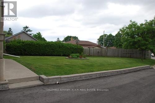 439 Austen Court, Oshawa (Donevan), ON - Outdoor