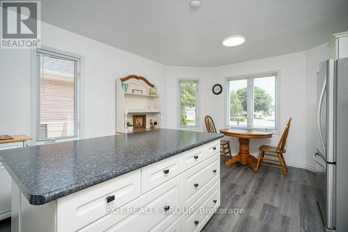 9 Quaker Court, Prince Edward County (Wellington), ON - Indoor Photo Showing Kitchen