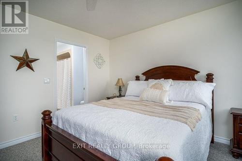 9 Quaker Court, Prince Edward County (Wellington), ON - Indoor Photo Showing Bedroom