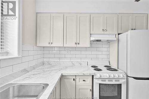 2486-90 Rivard Avenue, Windsor, ON - Indoor Photo Showing Kitchen