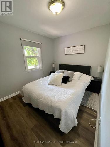 300 Cheapside Street, London, ON - Indoor Photo Showing Bedroom