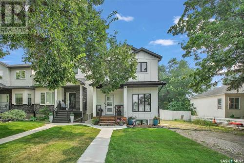 1721 Kilburn Avenue, Saskatoon, SK - Outdoor With Facade