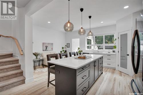 1721 Kilburn Avenue, Saskatoon, SK - Indoor Photo Showing Kitchen With Double Sink