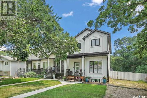 1721 Kilburn Avenue, Saskatoon, SK - Outdoor With Facade