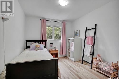 1721 Kilburn Avenue, Saskatoon, SK - Indoor Photo Showing Bedroom