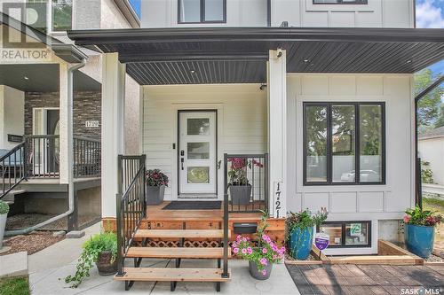 1721 Kilburn Avenue, Saskatoon, SK - Outdoor With Deck Patio Veranda