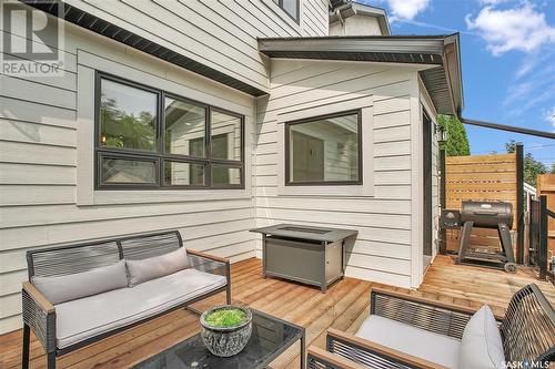 1721 Kilburn Avenue, Saskatoon, SK - Outdoor With Exterior