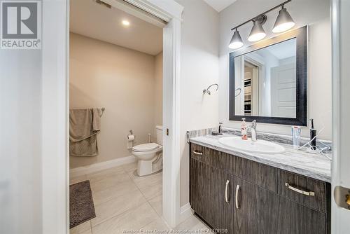 1712 Mucci, Kingsville, ON - Indoor Photo Showing Bathroom