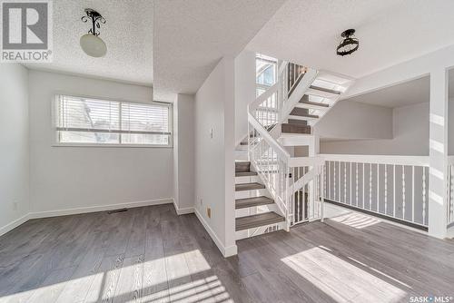 5040 10Th Avenue, Regina, SK - Indoor Photo Showing Other Room