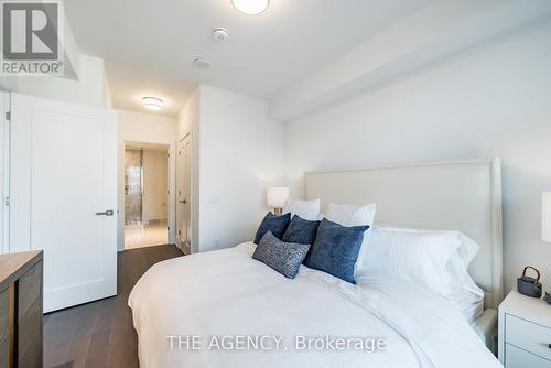 503 - 455 Wellington Street W, Toronto (Waterfront Communities), ON - Indoor Photo Showing Bedroom