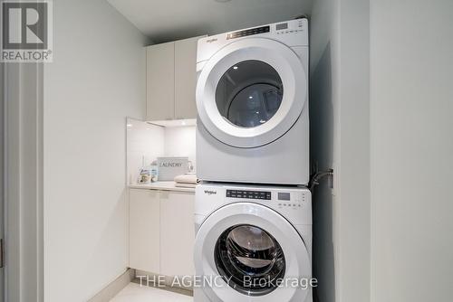 503 - 455 Wellington Street W, Toronto (Waterfront Communities), ON - Indoor Photo Showing Laundry Room