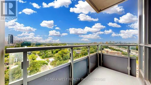 1427 - 120 Harrison Garden Boulevard, Toronto, ON - Outdoor With View With Exterior