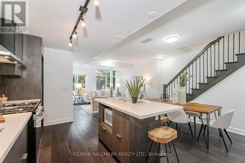 104 - 580 Kingston Road, Toronto (The Beaches), ON - Indoor Photo Showing Kitchen