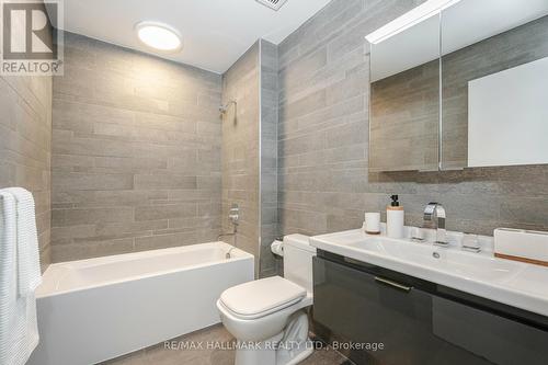 104 - 580 Kingston Road, Toronto (The Beaches), ON - Indoor Photo Showing Bathroom