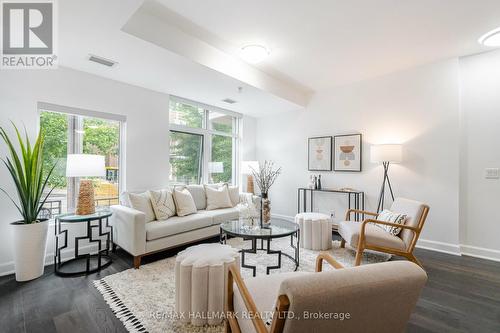 104 - 580 Kingston Road, Toronto (The Beaches), ON - Indoor Photo Showing Living Room