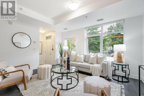 104 - 580 Kingston Road, Toronto (The Beaches), ON - Indoor Photo Showing Living Room