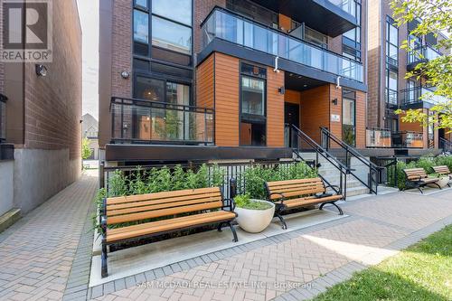 F402 - 26 Coles Avenue, Vaughan (Vaughan Grove), ON - Outdoor With Balcony