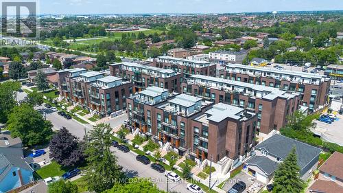 F402 - 26 Coles Avenue, Vaughan (Vaughan Grove), ON - Outdoor With View