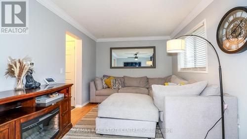 23 Wice Road, Barrie, ON - Indoor Photo Showing Living Room