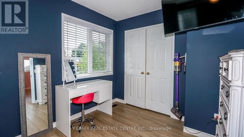 23 Wice Road, Barrie, ON - Indoor