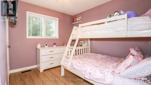 23 Wice Road, Barrie (Holly), ON - Indoor Photo Showing Bedroom