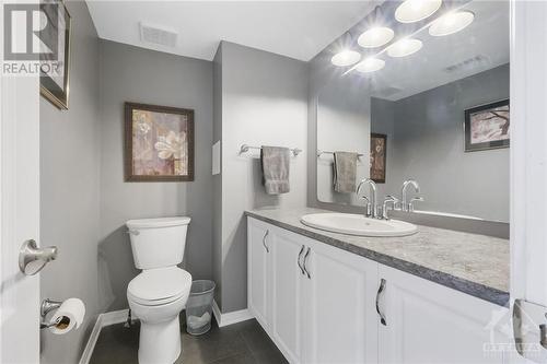 Powder room - 6201 Tealwood Place, Ottawa, ON - Indoor Photo Showing Bathroom