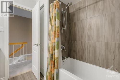 Main bath - 6201 Tealwood Place, Ottawa, ON - Indoor Photo Showing Bathroom