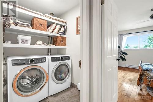 12 Townline Road W, Carleton Place, ON - Indoor Photo Showing Laundry Room